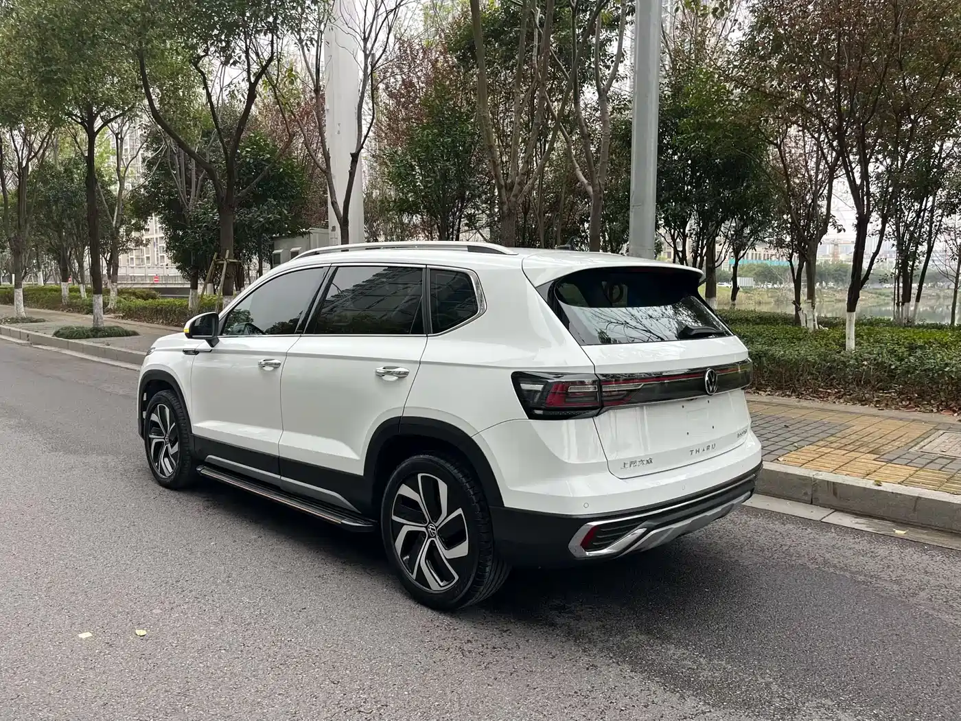 Volkswagen Tharu 2023 300TSI 2WD Full Moon Edition фото 5
