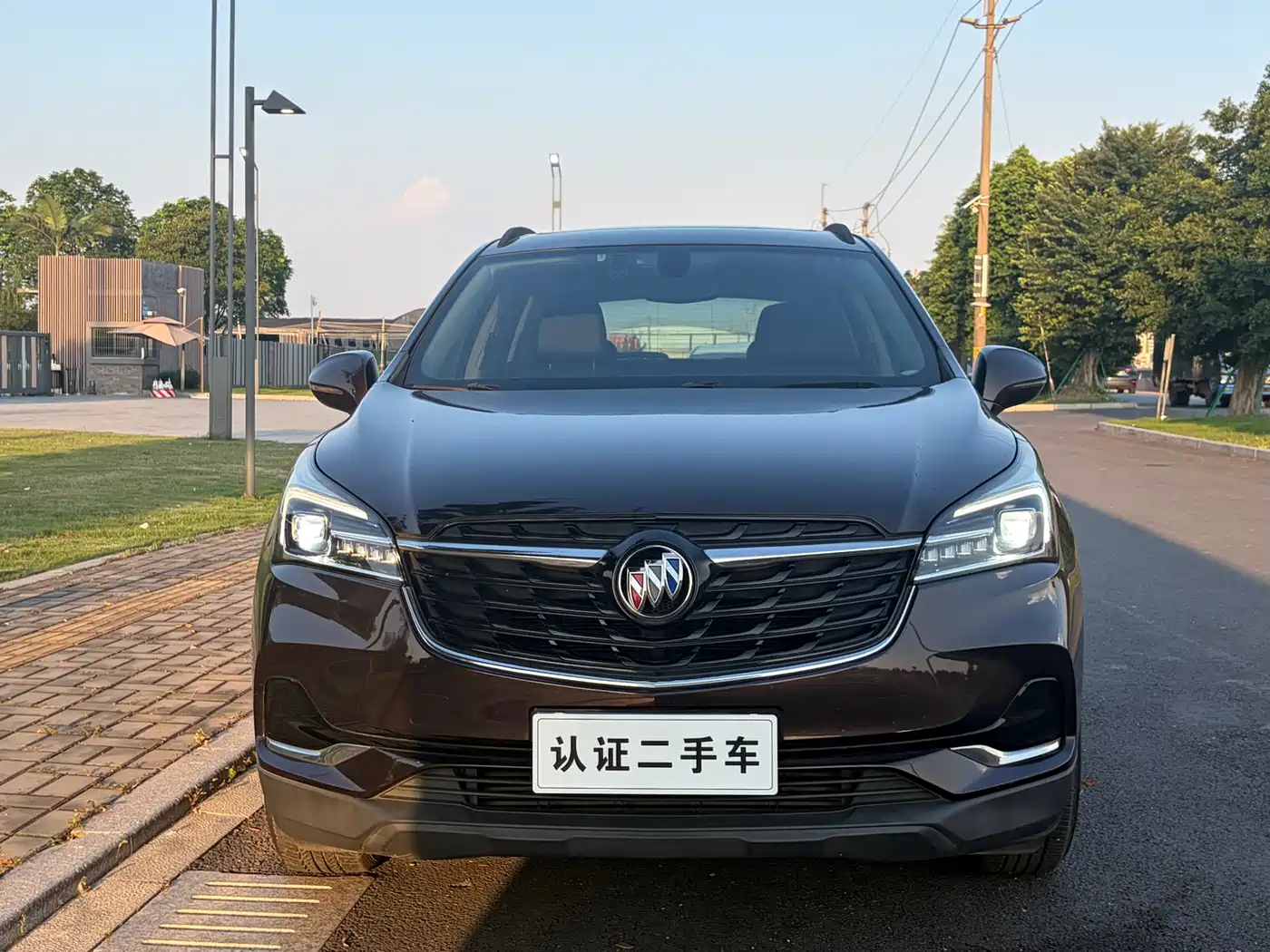 Buick Envision Plus 2020 20T FWD Leading фото 3