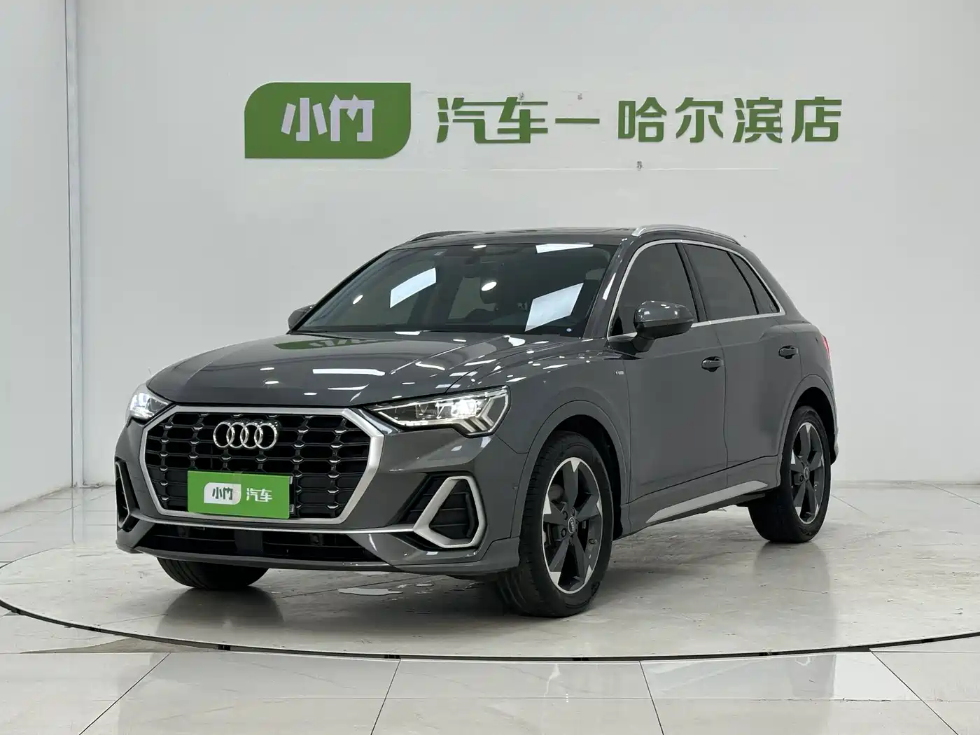 Audi Q3 2022 35 TFSI — фото 1