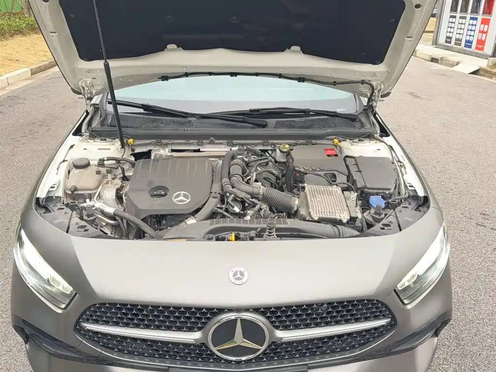 Mercedes-Benz A-Class 2023 A 200 L Fashion фото 17