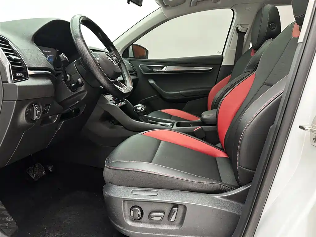 Škoda Karoq 2023 TSI280 Smart Edition фото 11