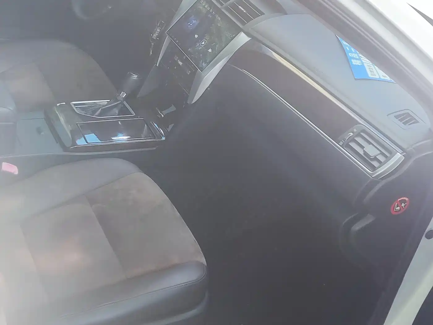 Photo 11 - Toyota Camry