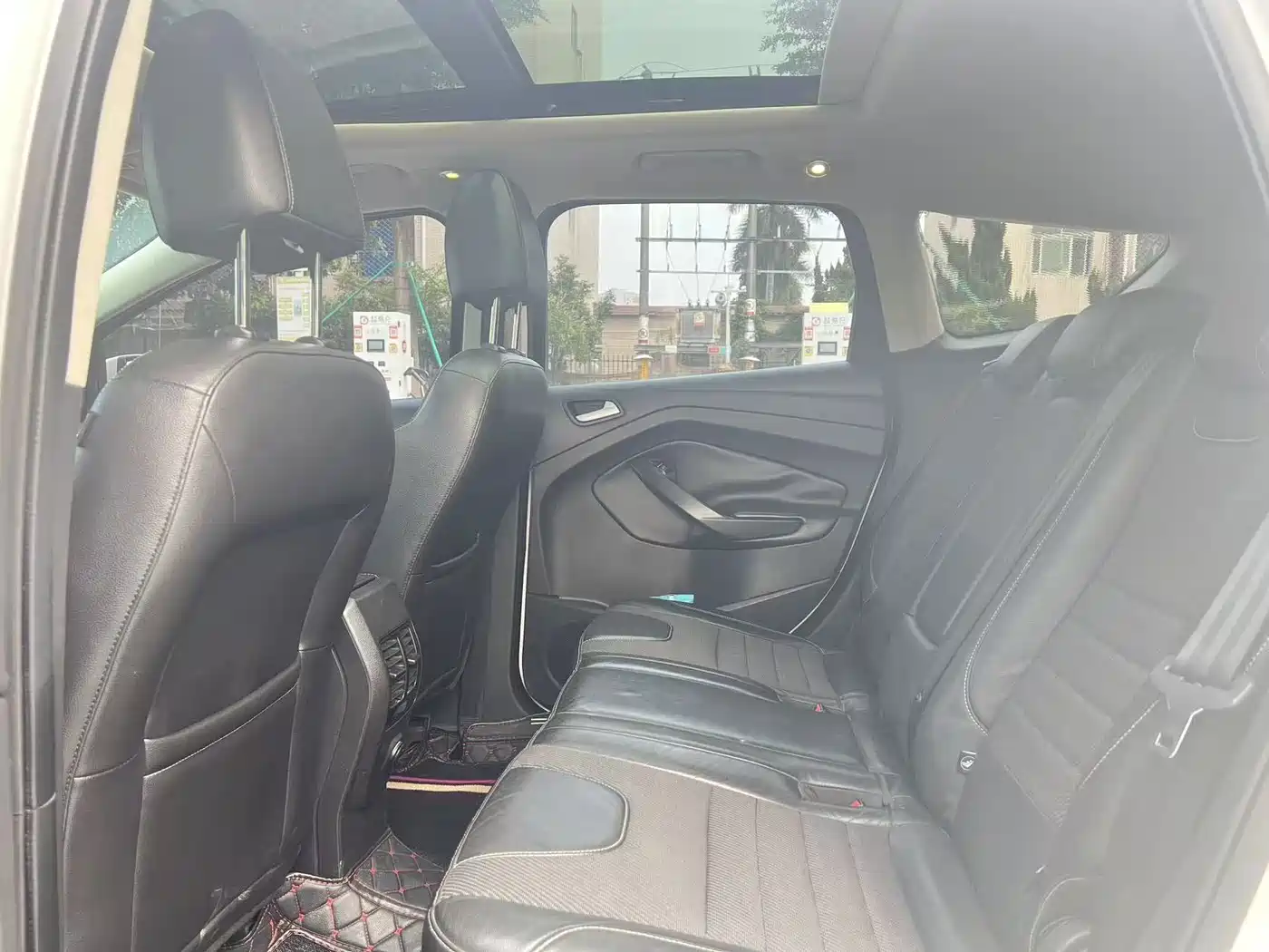 Фото 8 - Ford Kuga