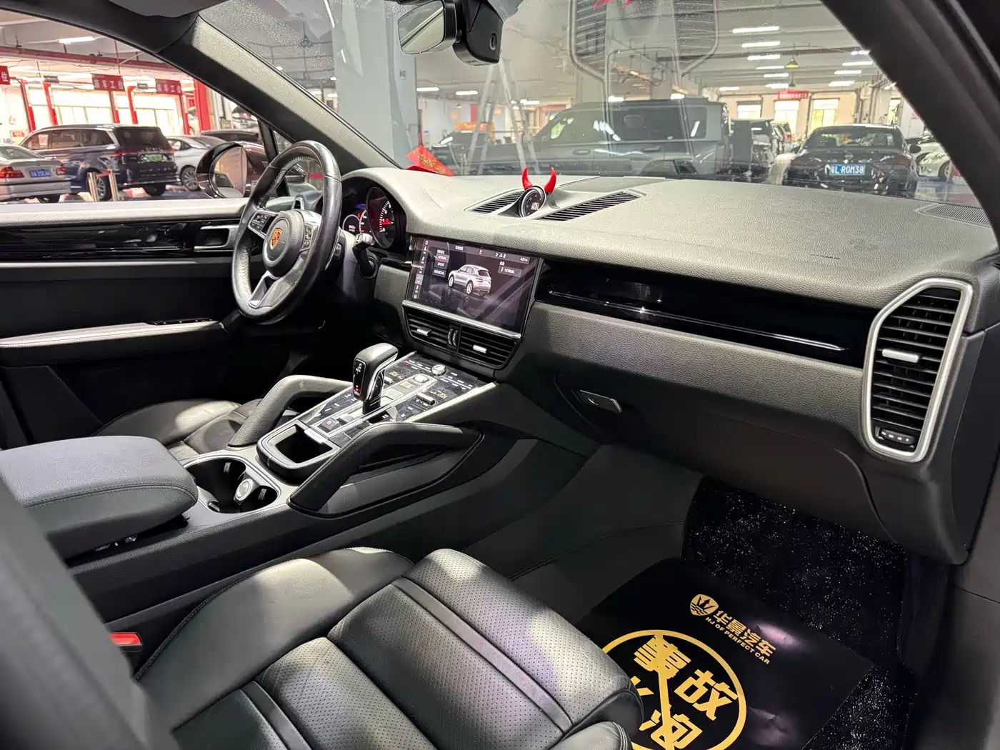 Porsche Cayenne 2018 Cayenne 3.0T фото 16