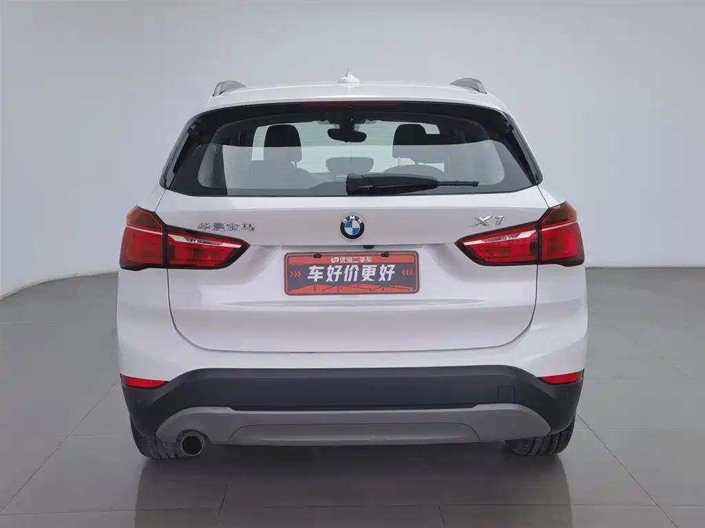 BMW X1 2016 sDrive18Li Premium Model фото 4