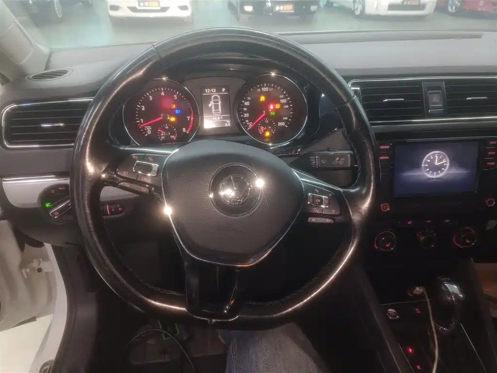 Volkswagen Sagitar 2017 180TSI Auto Exclusive Edition фото 11