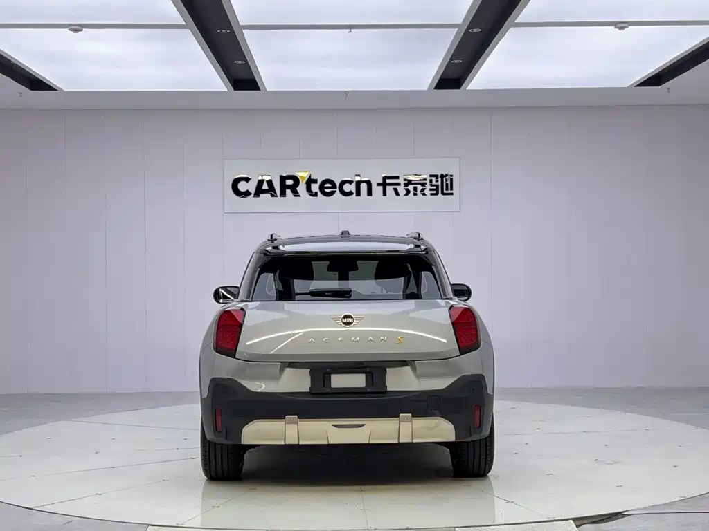 2025 MINI Electric MINI ACEMAN