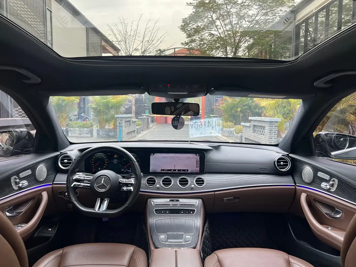 Mercedes-Benz E-Class 2022 E 300 L Sport Luxury фото 6