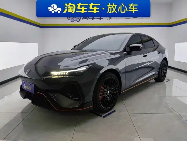 Changan UNI-V 2025 2.0T Sport Version — фото 1