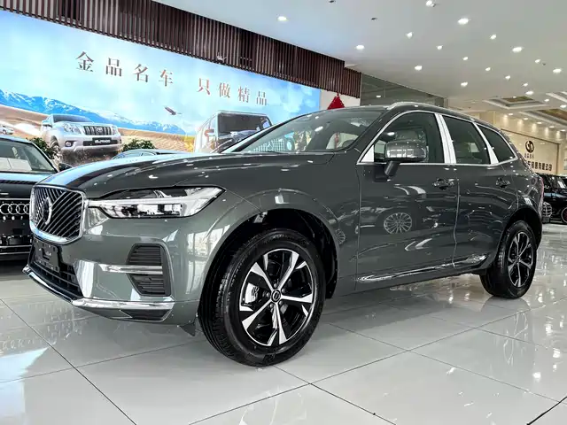 VOLVO XC60 2026