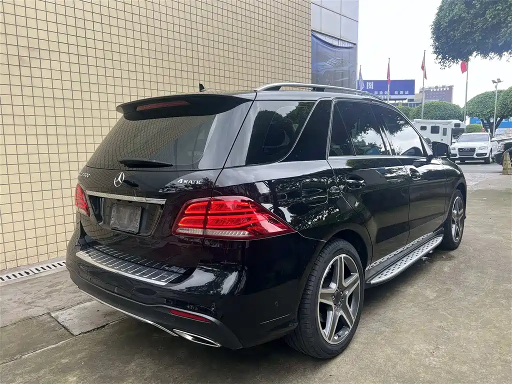 Mercedes-Benz GLE 2016 GLE 400 4MATIC фото 6