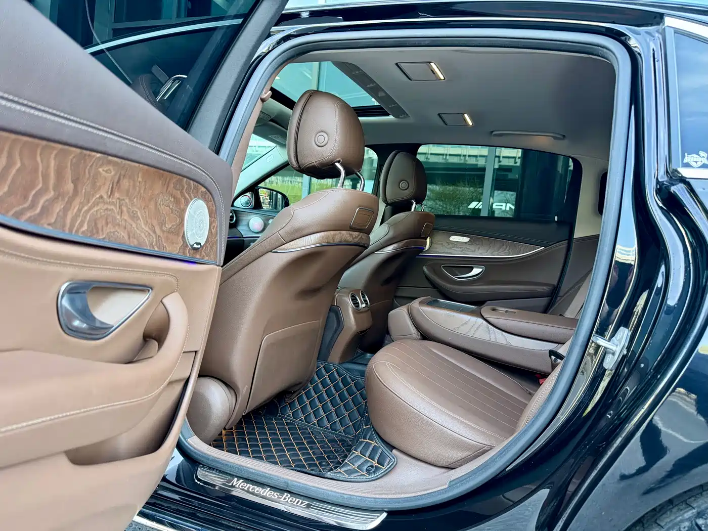 Mercedes-Benz E-Class 2018 E 200 L фото 5