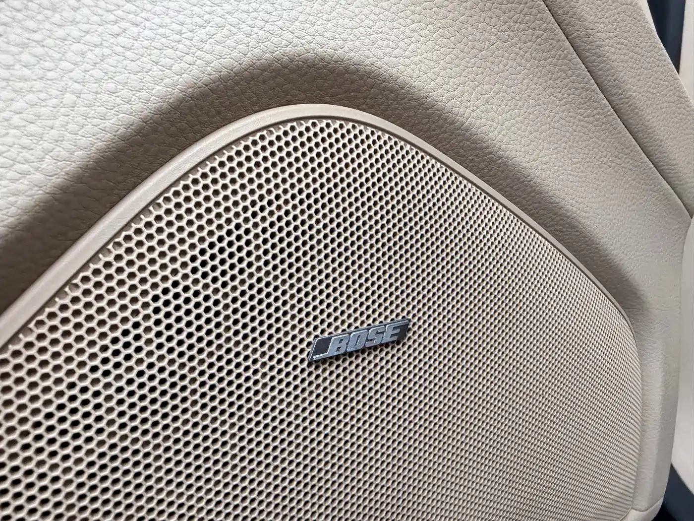 Porsche Panamera 2013 Panamera 4 Platinum Edition 3.6L фото 5
