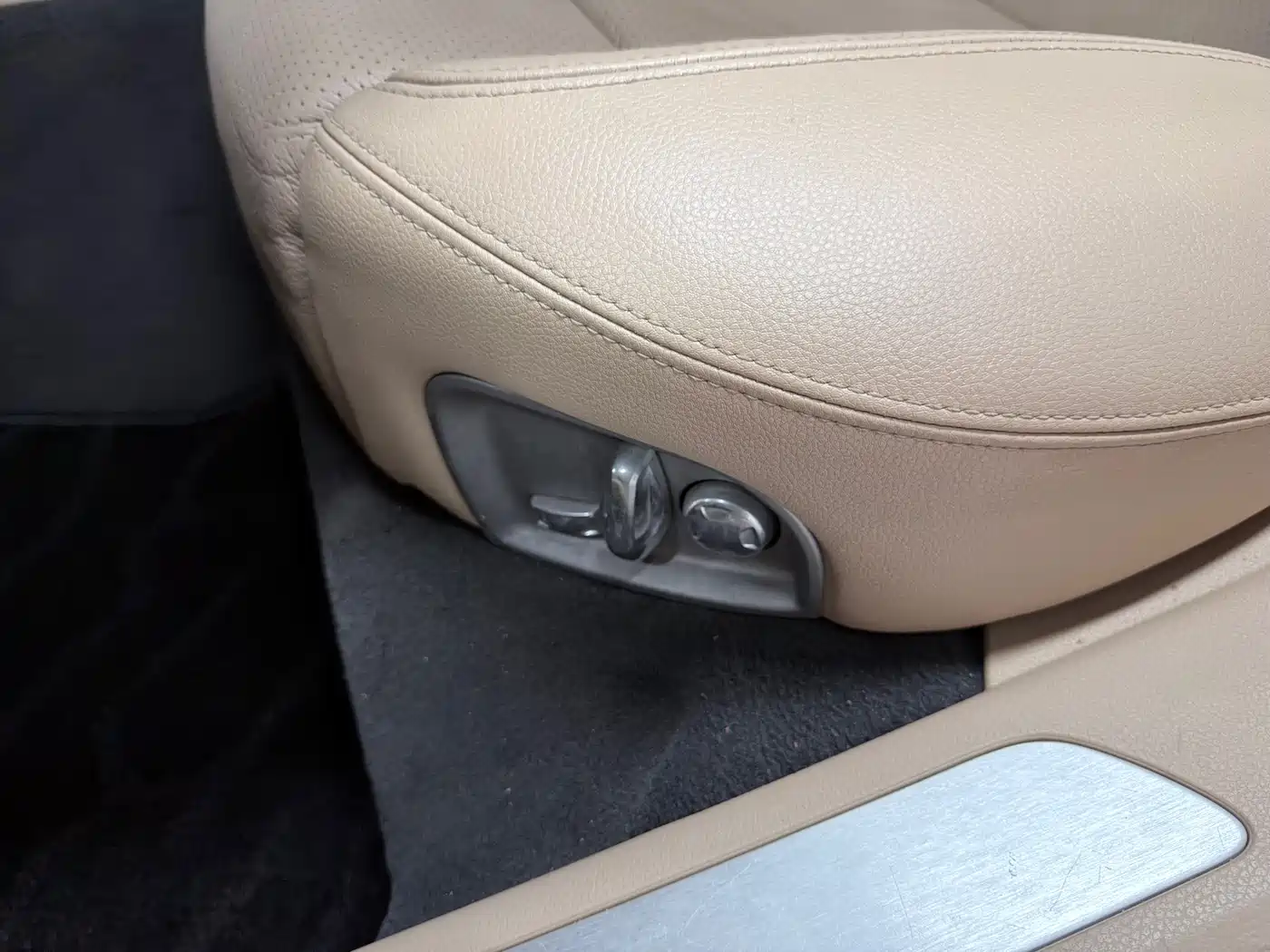 Porsche Panamera 2013 Panamera 4 Platinum Edition 3.6L фото 15