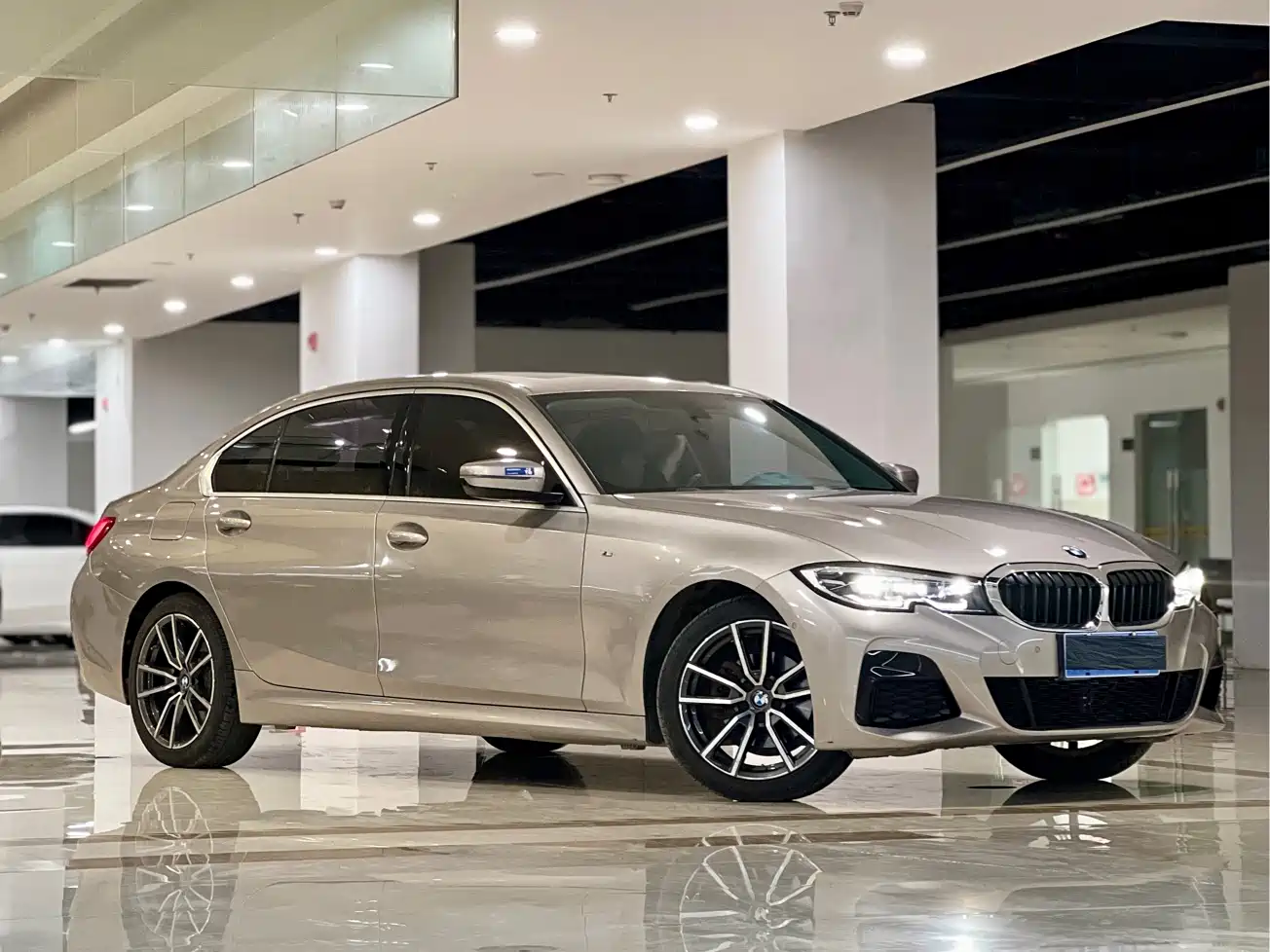 BMW 3 Series 2020 320Li M Sport Package фото 3