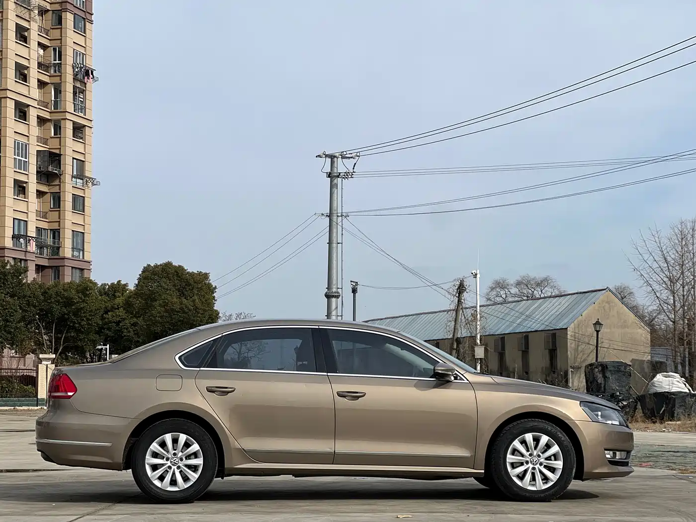 Volkswagen Passat 2014 1.8TSI DSG Luxury Edition фото 20