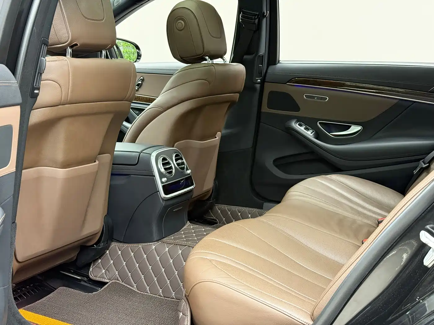 Mercedes-Benz S-Class 2016 S 320 L Business Edition фото 6