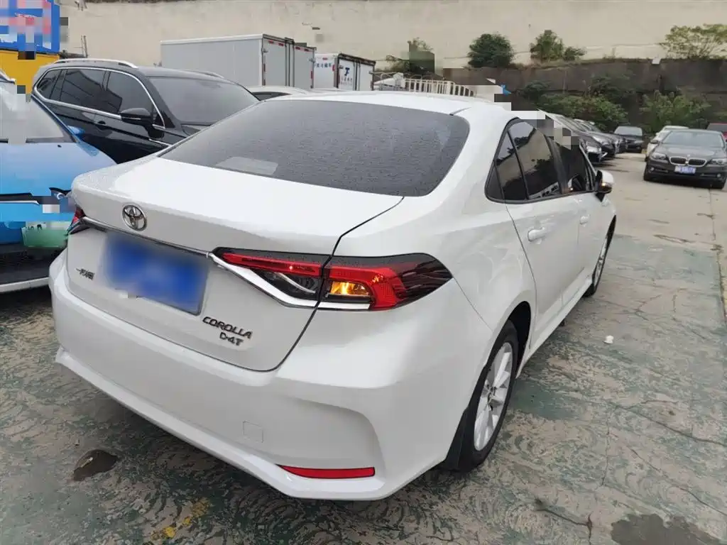 Toyota Corolla 2021 1.2T S-CVT Elite PLUS Edition фото 7