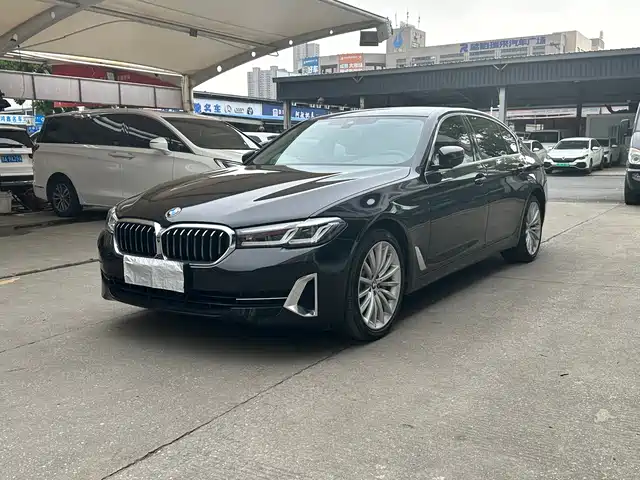 BMW 5 SERIES