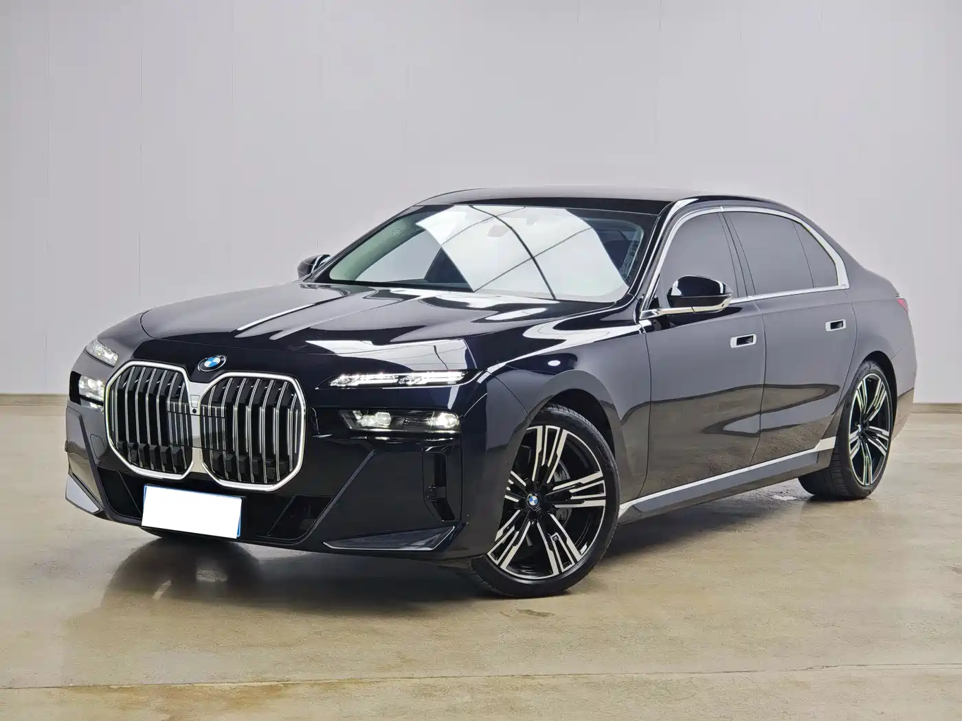 BMW 7-SERIES