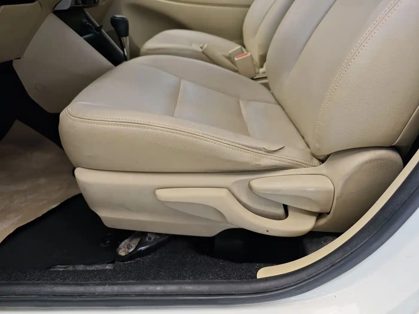 Toyota Vios FS 2017 1.5L CVT Fengchi Edition фото 11