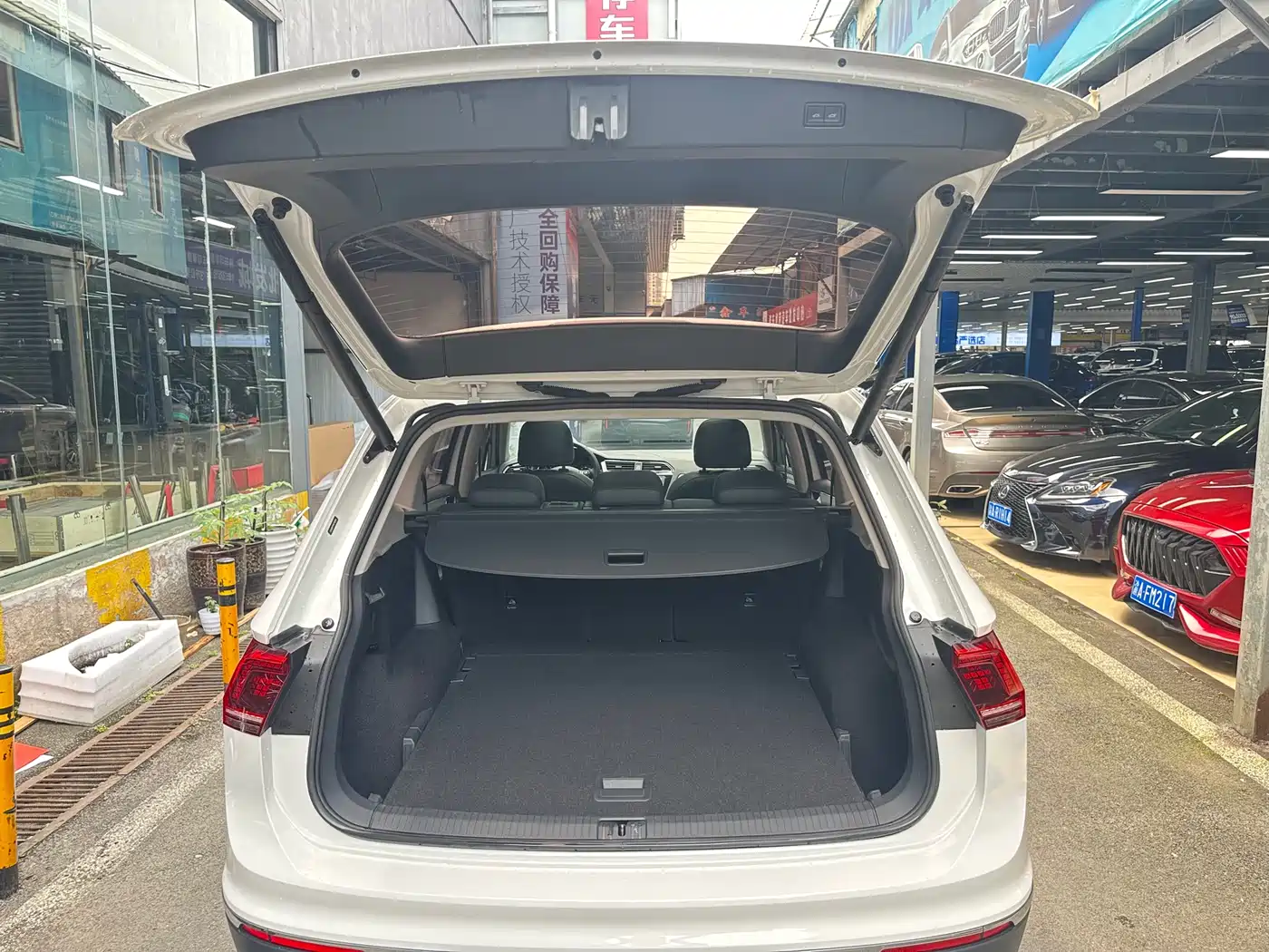 Volkswagen Tiguan L 2017 330TSI Automatic 2WD Flagship Edition фото 19
