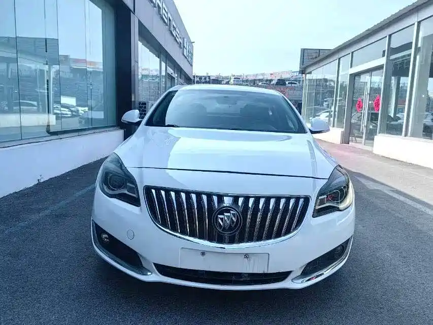 Фото 2 - Buick Regal