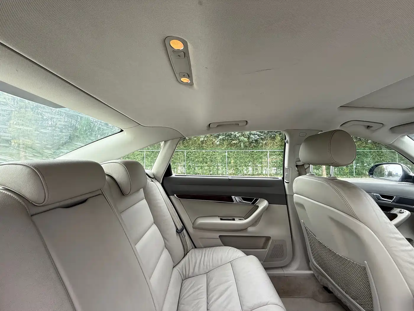 Audi A6L 2011 2.0 TFSI Automatic Comfort фото 23