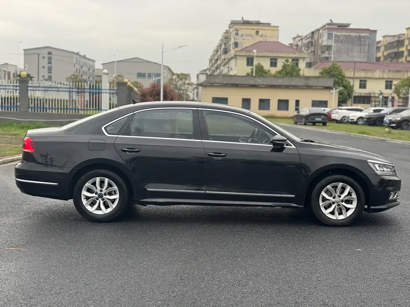 Volkswagen Passat 2015 1.8TSI Automatic Prestige Edition фото 10