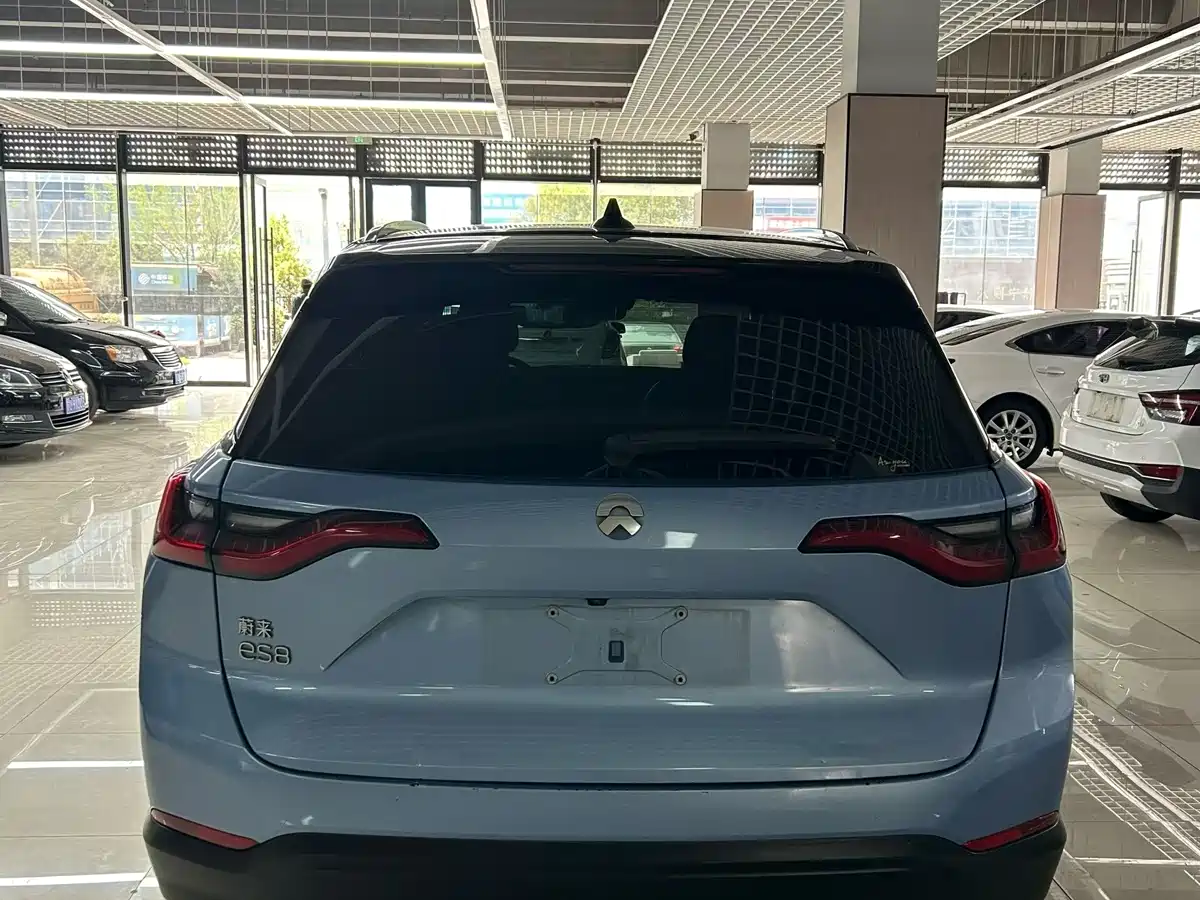 NIO NIO ES8