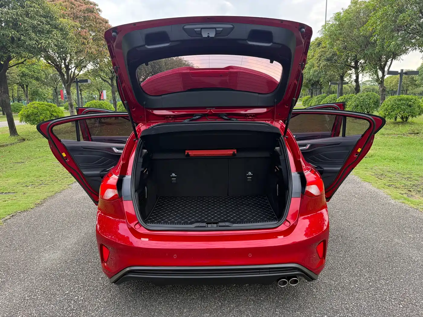 Ford Focus 2022 2022 Hatchback EcoBoost 180 Automatic ST Line