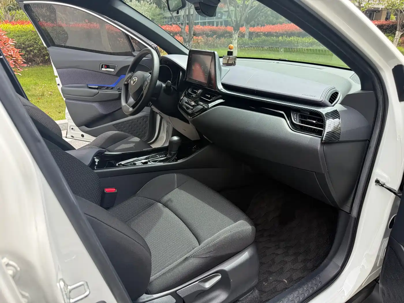 Toyota IZOA 2021 2.0L Yixing Edition фото 14