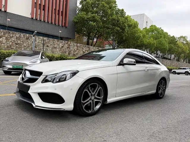 MERCEDES-BENZ E CLASS