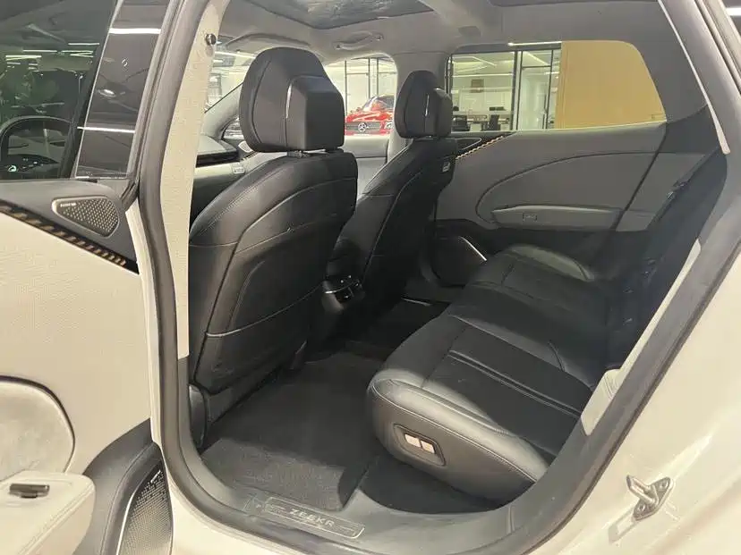 ZEEKR 007 2024 2025 Long Range RWD Smart Driving 100kWh