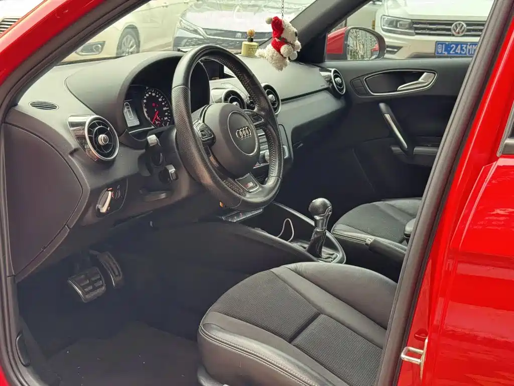Audi A1 2016 2016 30 TFSI Sportback S Line Sport Edition