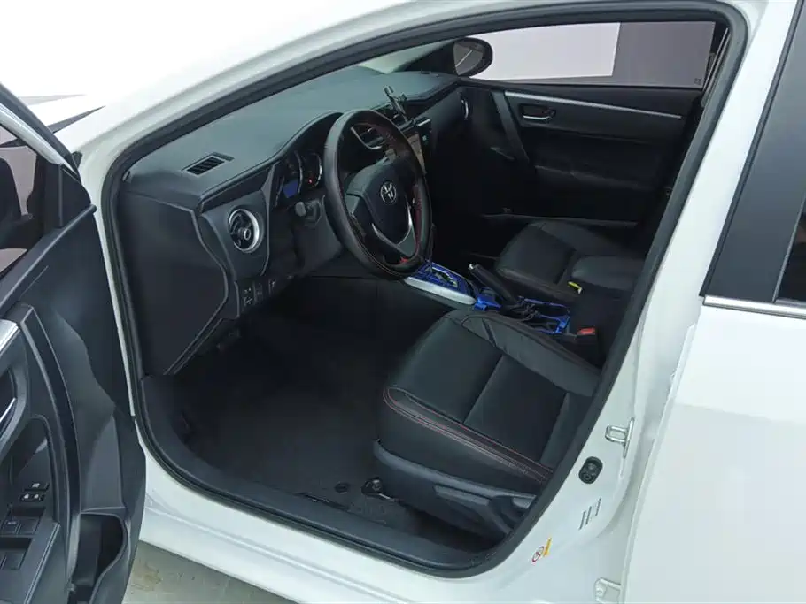 Toyota Corolla 2017 Facelift 1.2T S-CVT GL фото 9