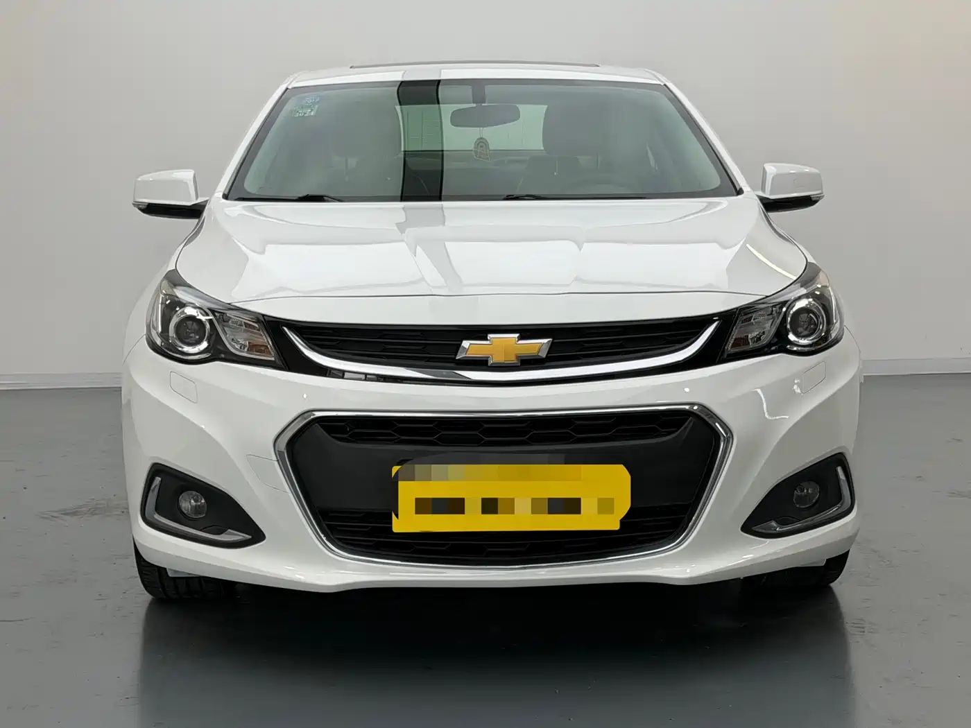 Chevrolet Malibu 2016 2.0L Automatic Luxury фото 2