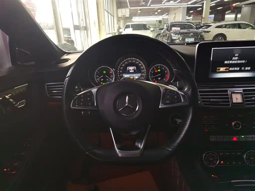 MERCEDES-BENZ CLS