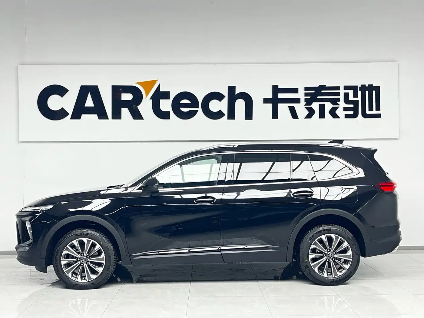 Buick Envision Plus 2025 Enclave Plus 28T 2WD Platinum Edition фото 2