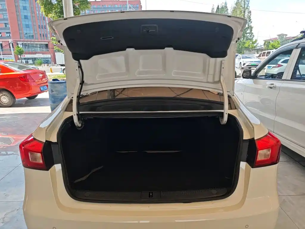 Roewe 360 2016 2015 1.5L Manual Luxury