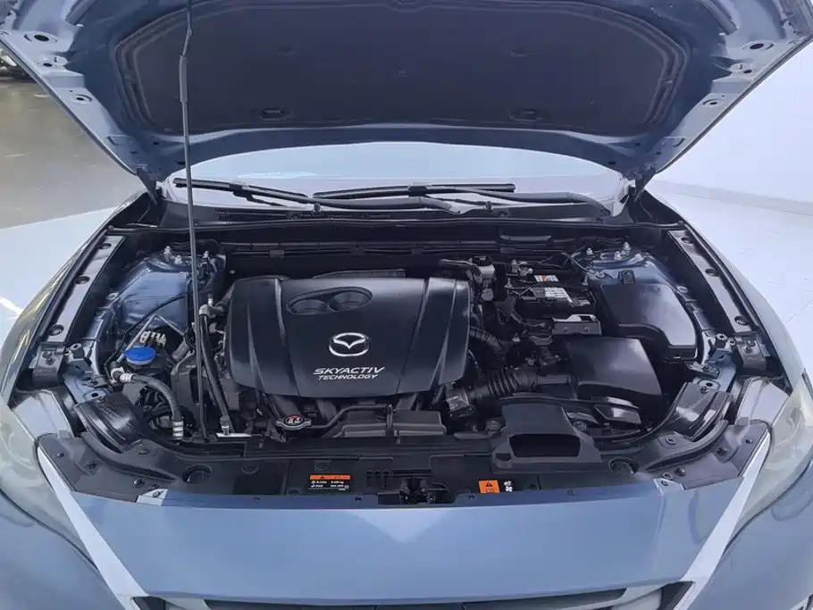 Photo 10 - Mazda CX-4