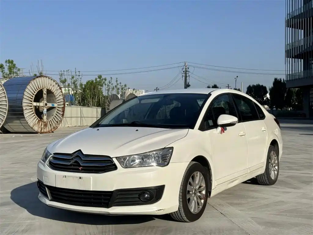 Citroën C-Quatre 2015 2013 Model Sedan 1.6L Automatic Premium Style