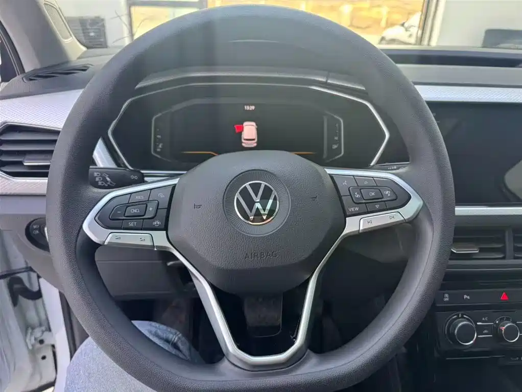 Volkswagen Tanying 2021 1.5L Automatic Smart Connect Edition фото 6