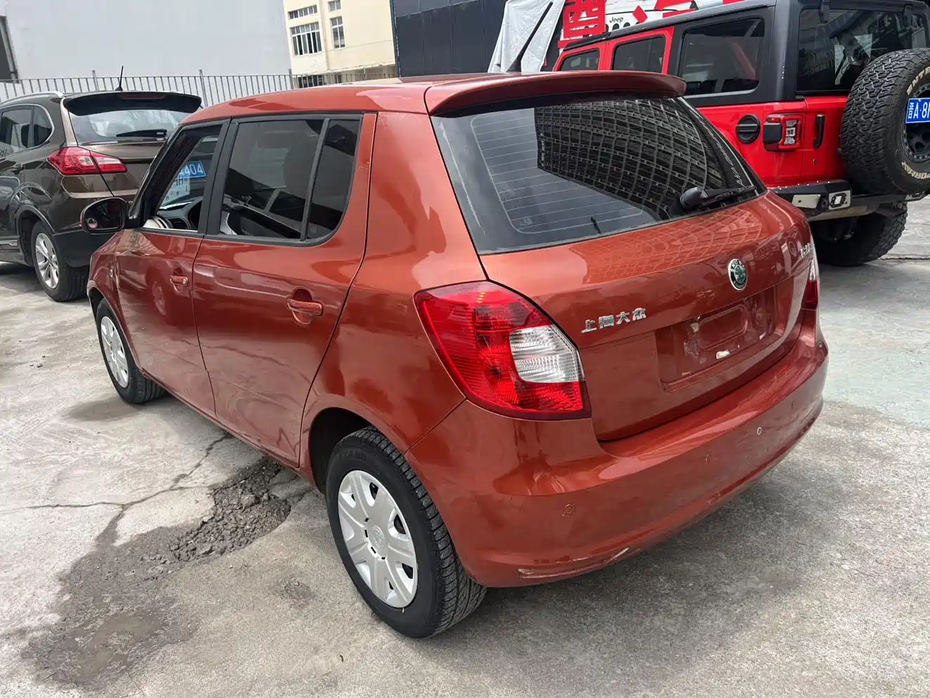 Škoda Fabia 2012 1.4L Manual Crystal Edition фото 9