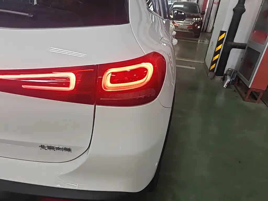 Mercedes-Benz EQA 2023 2023 EQA 260