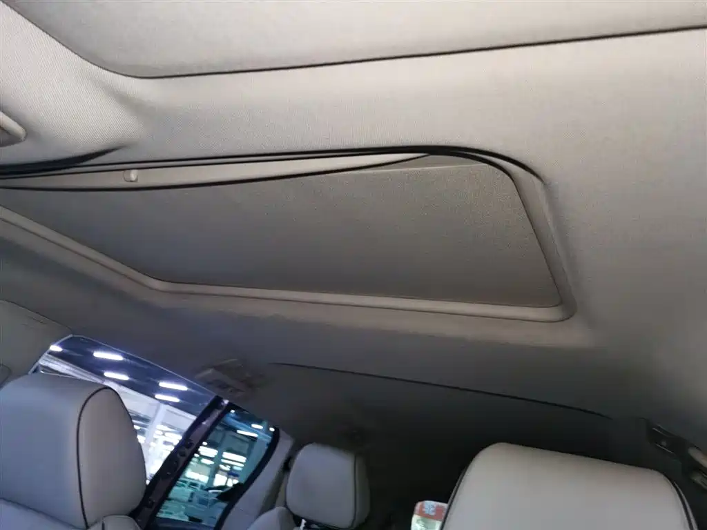 Buick GL8 2021 Land Business Class 652T Luxury фото 8