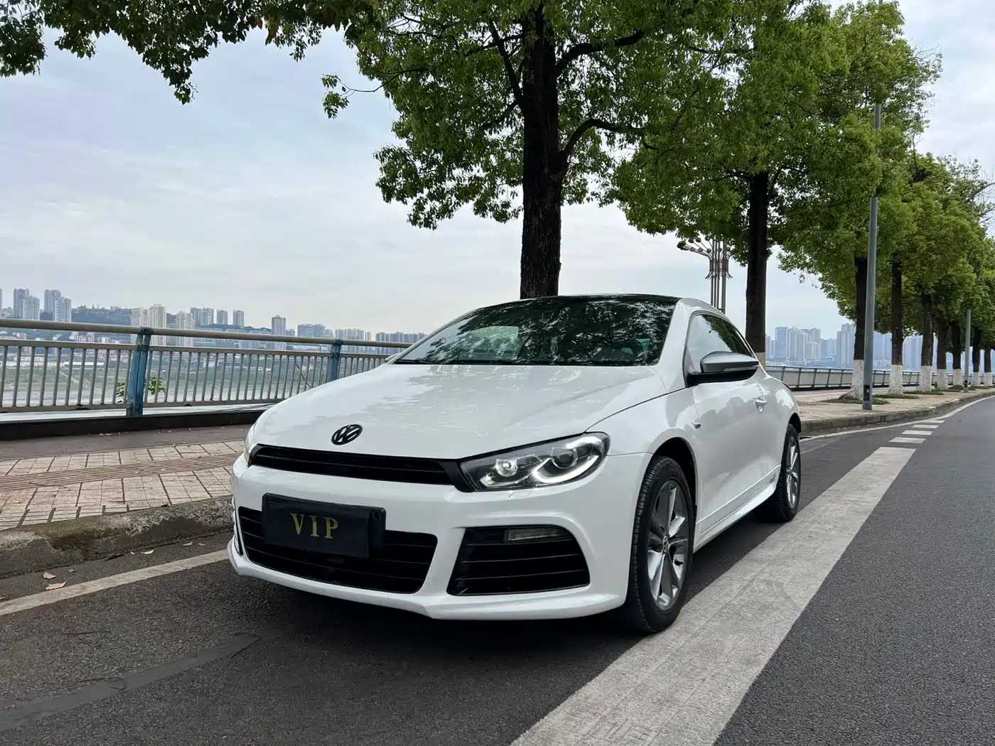 Volkswagen Scirocco 2011 2.0TSI Luxury