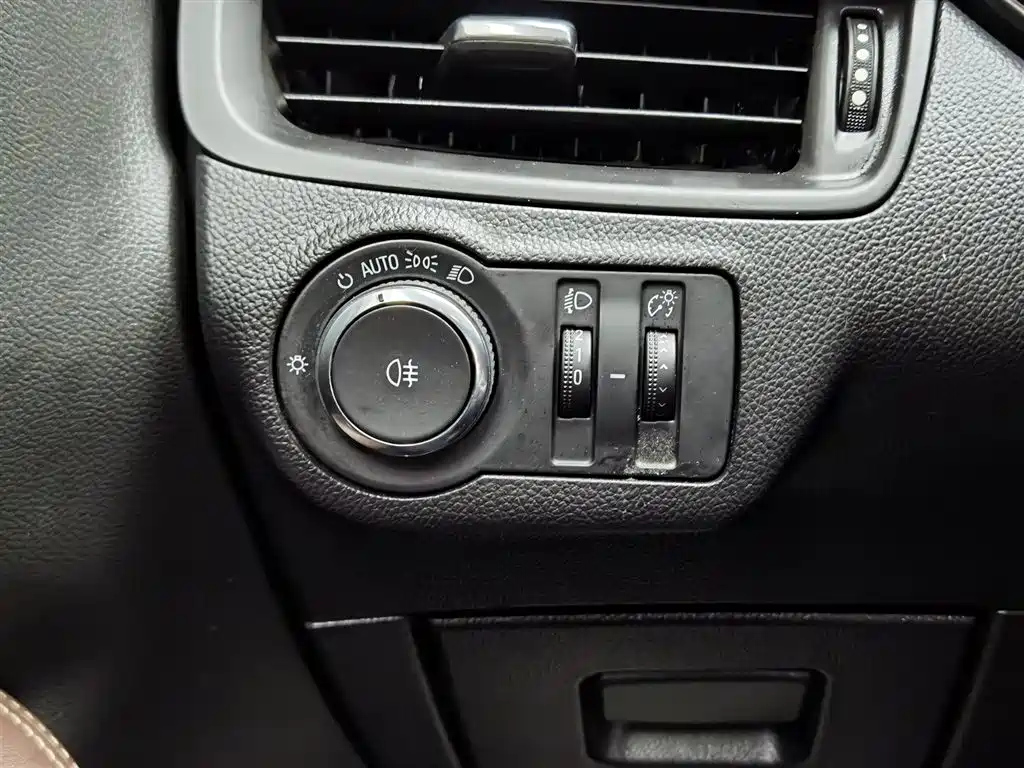 Buick Envision Plus 2020 28T AWD Elite фото 21