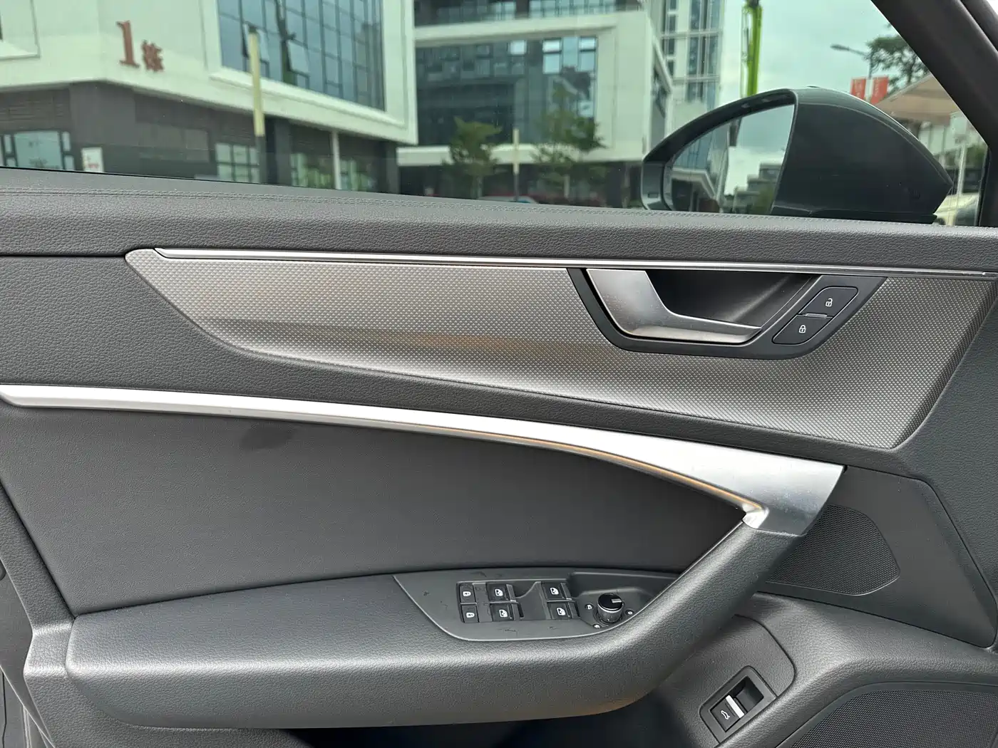 Audi A6L 2021 40 TFSI Luxury Sport фото 15