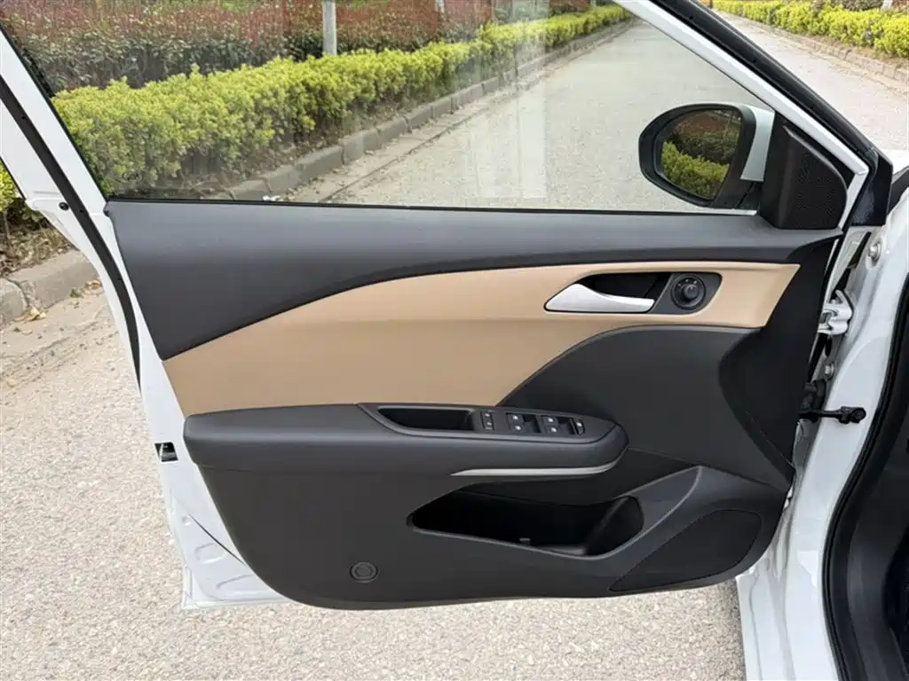 Chevrolet Monza 2022 320 Automatic Enjoyment Sunroof Edition фото 16